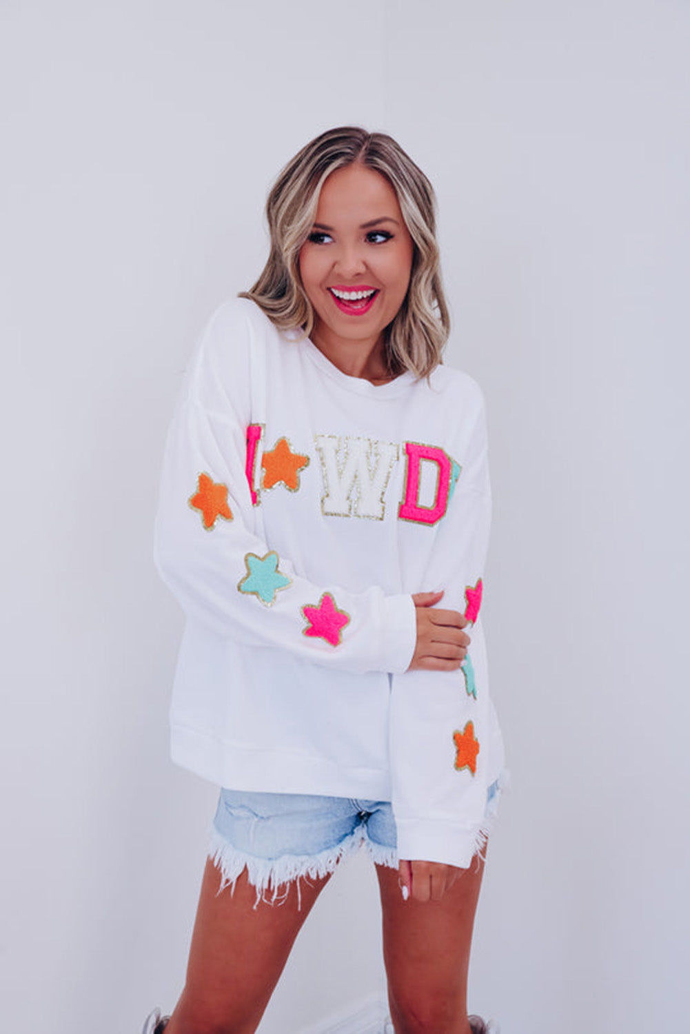 Howdy Patch Graphic Casual Sweatshirt - Threaded Pear