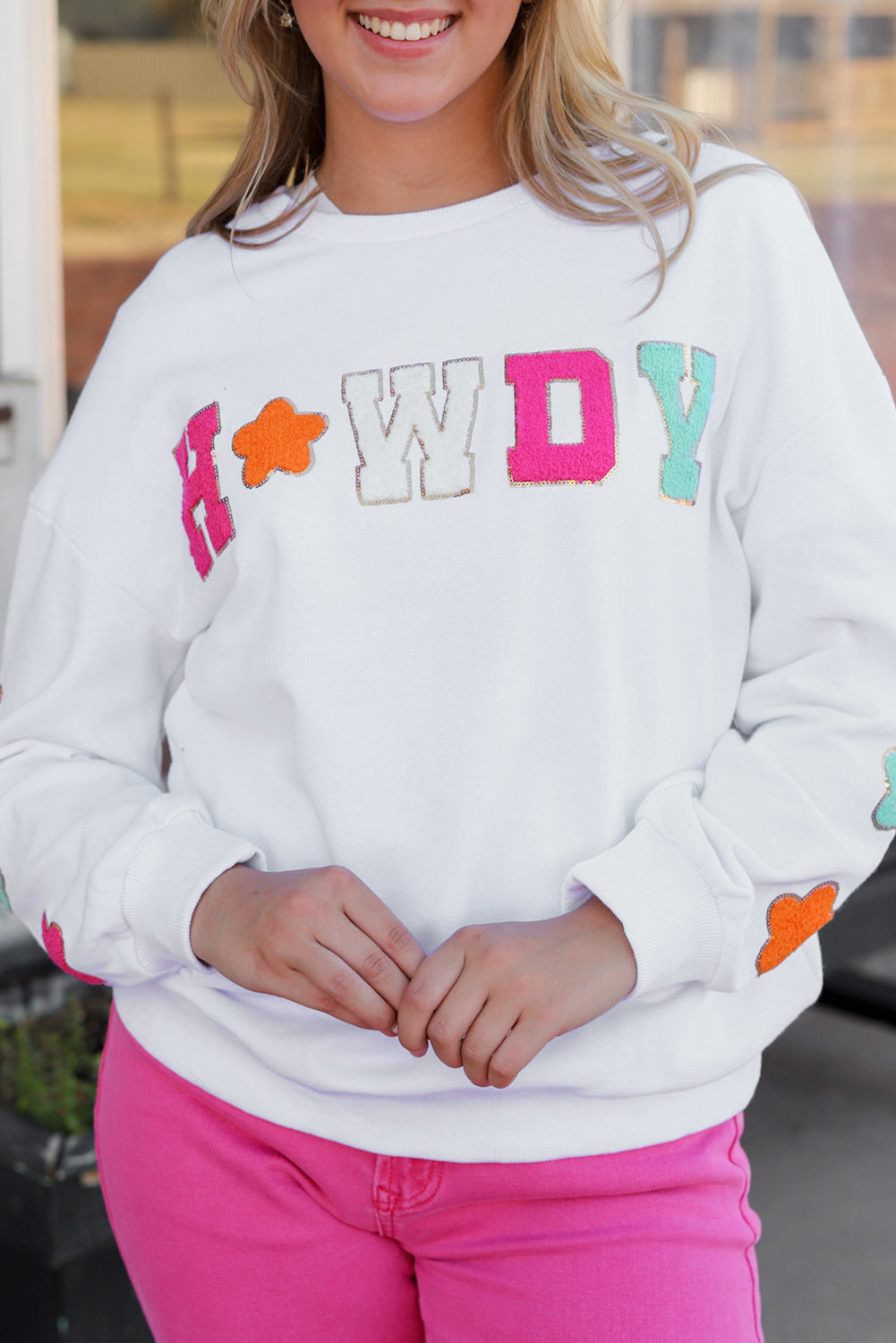 Howdy Patch Graphic Casual Sweatshirt - Threaded Pear