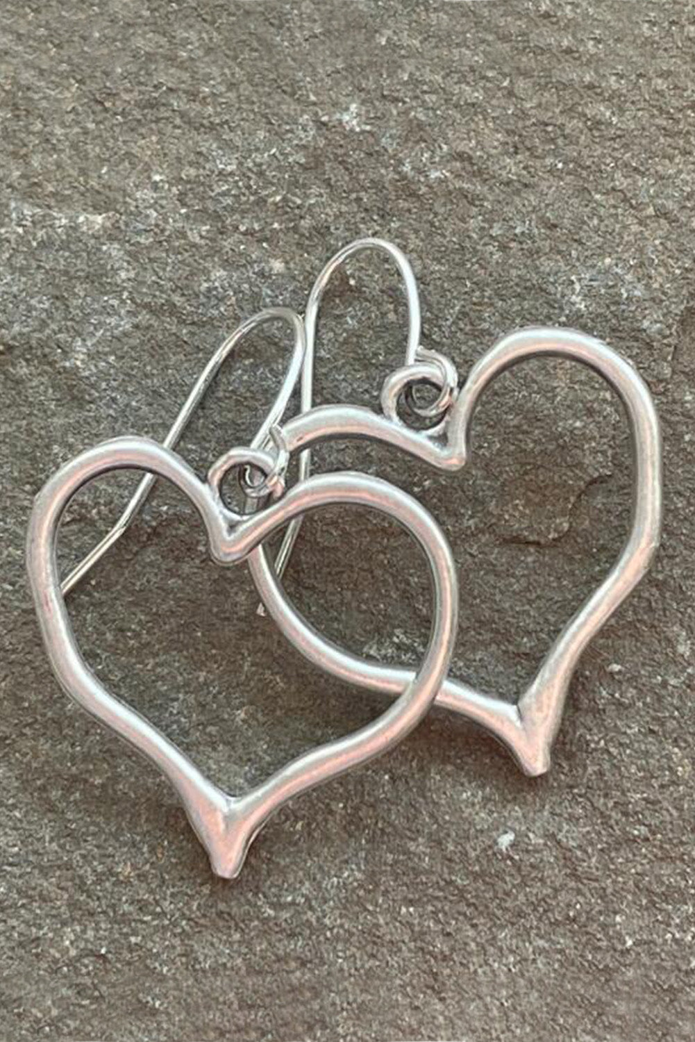 Silvery Heart Shape Hook Drop Earrings - Threaded Pear